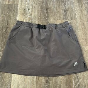 Gray Mini Athletic Skirt with Elastic Waistband